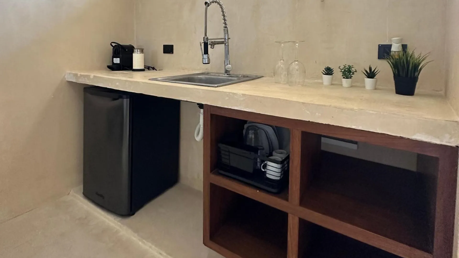 Holbox Midtown Suites Apartment