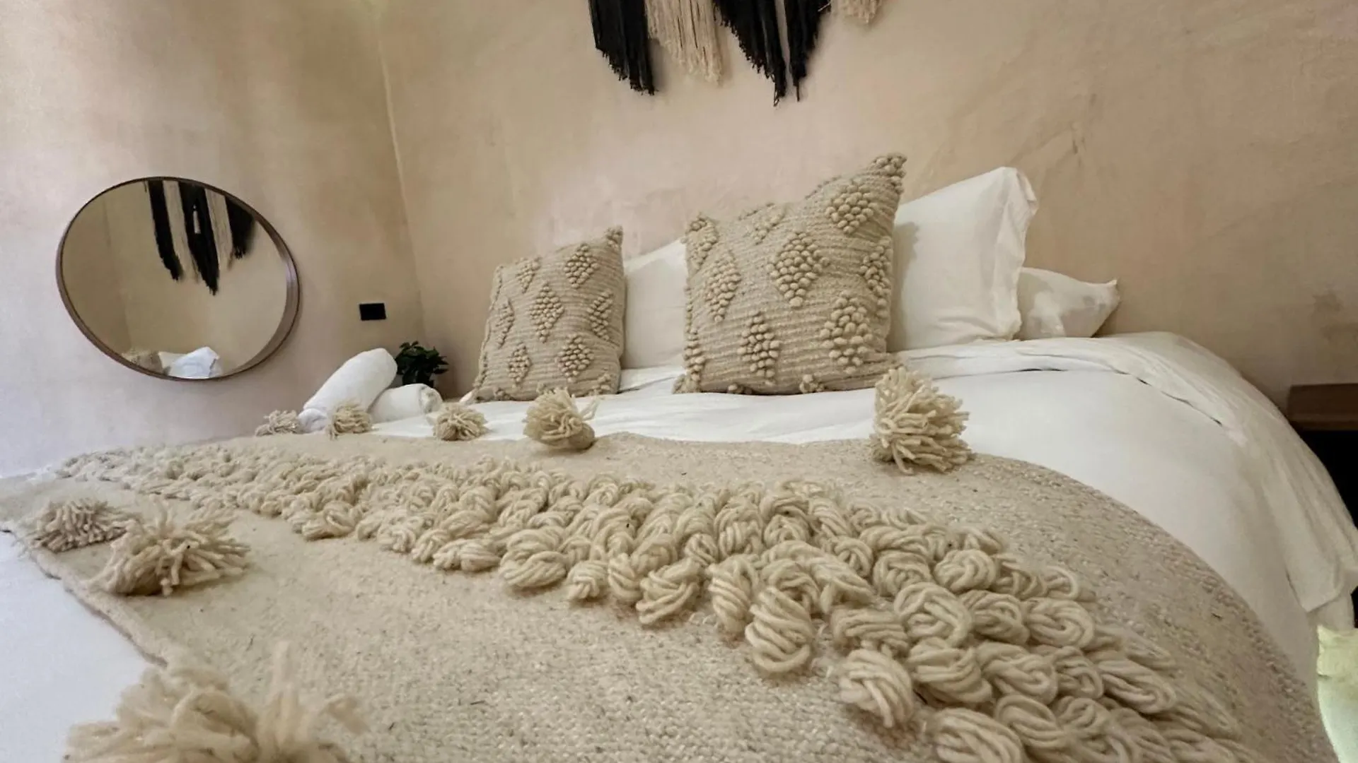 Apartment Holbox Midtown Suites